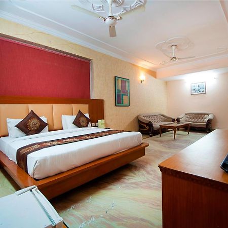 Fairmint Global Hotel Ню Делхи Екстериор снимка