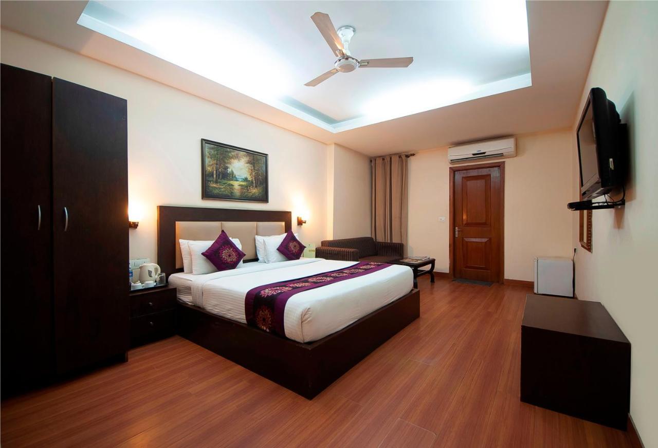 Fairmint Global Hotel Ню Делхи Екстериор снимка