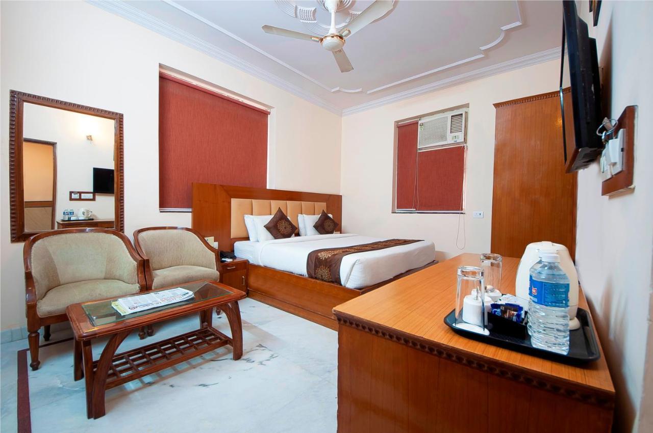 Fairmint Global Hotel Ню Делхи Екстериор снимка