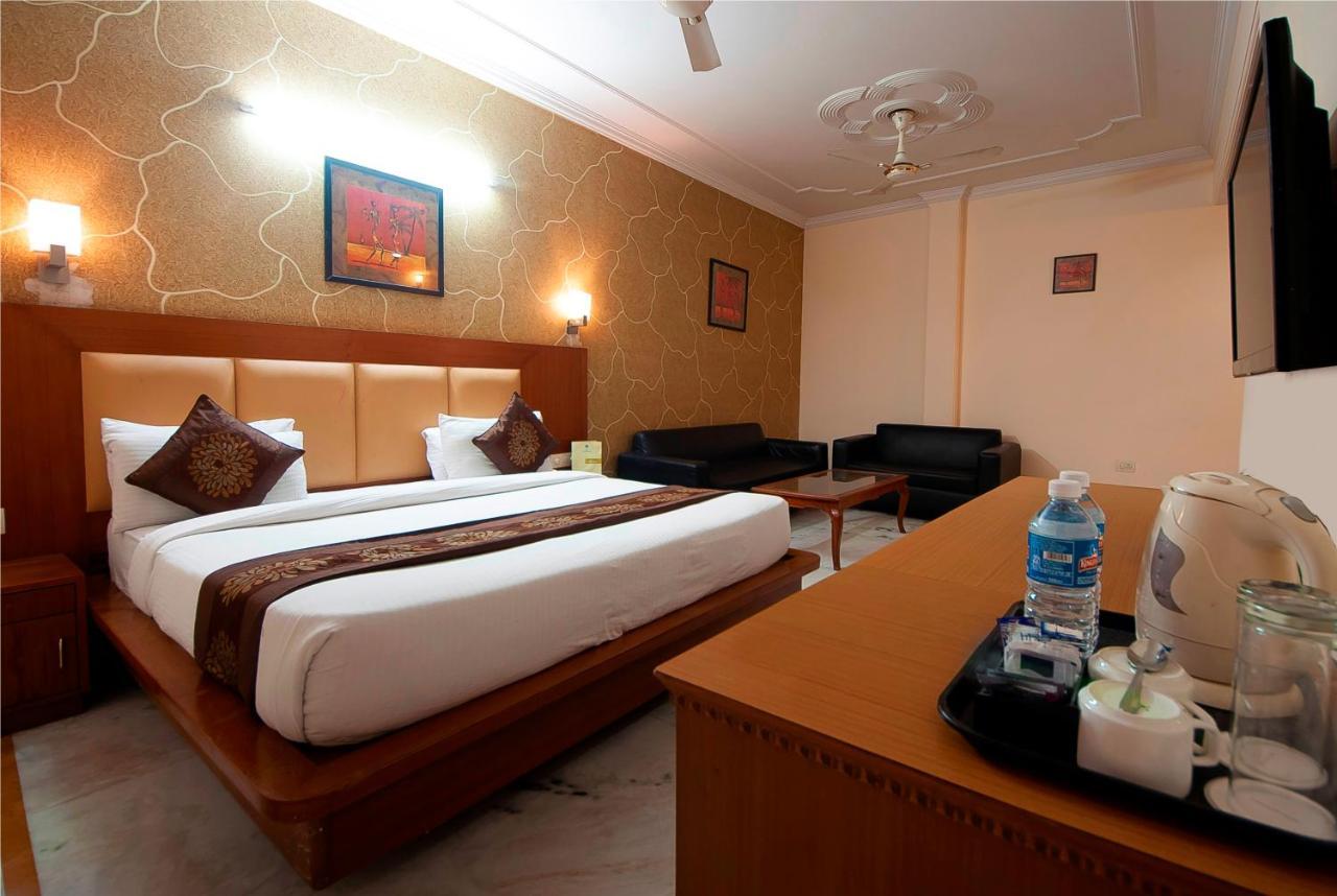 Fairmint Global Hotel Ню Делхи Екстериор снимка