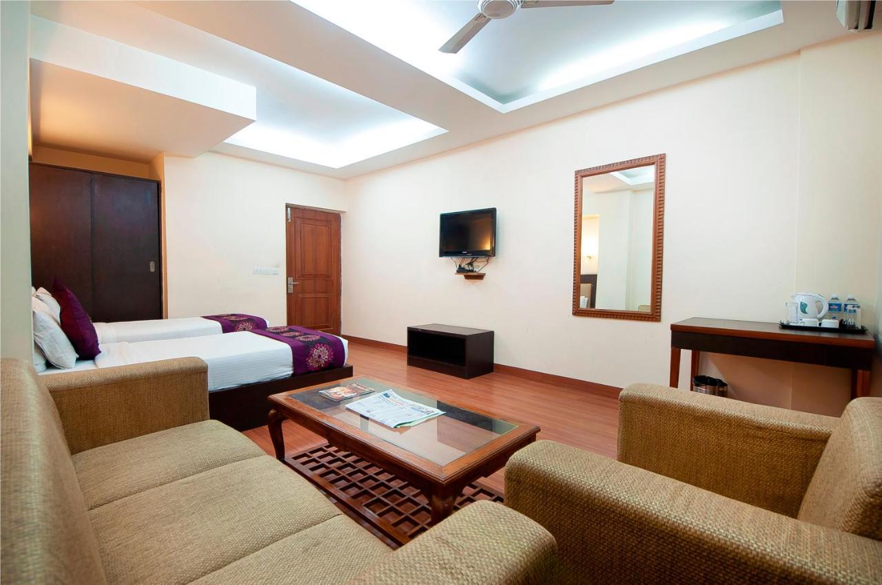 Fairmint Global Hotel Ню Делхи Екстериор снимка