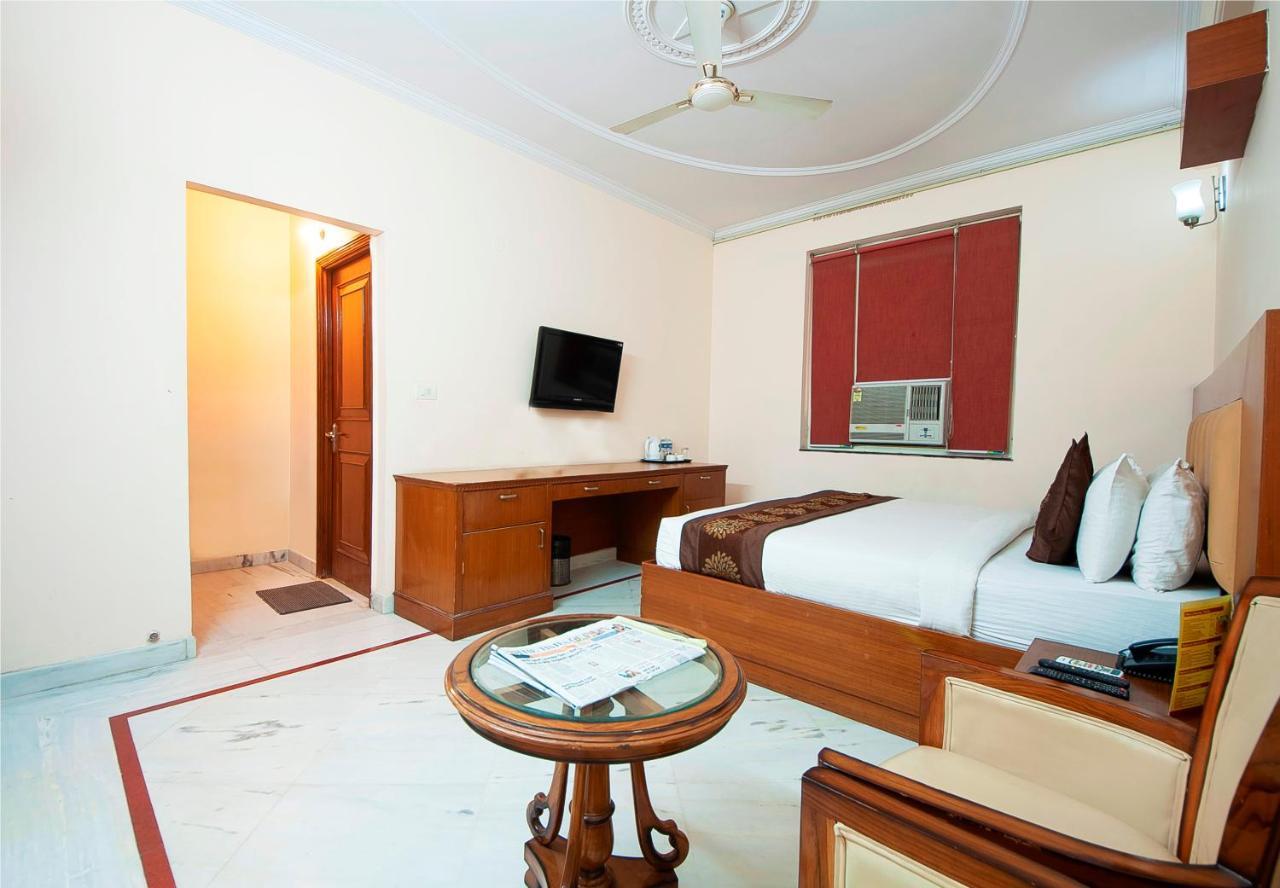 Fairmint Global Hotel Ню Делхи Екстериор снимка