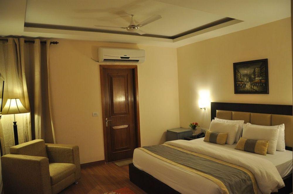 Fairmint Global Hotel Ню Делхи Екстериор снимка